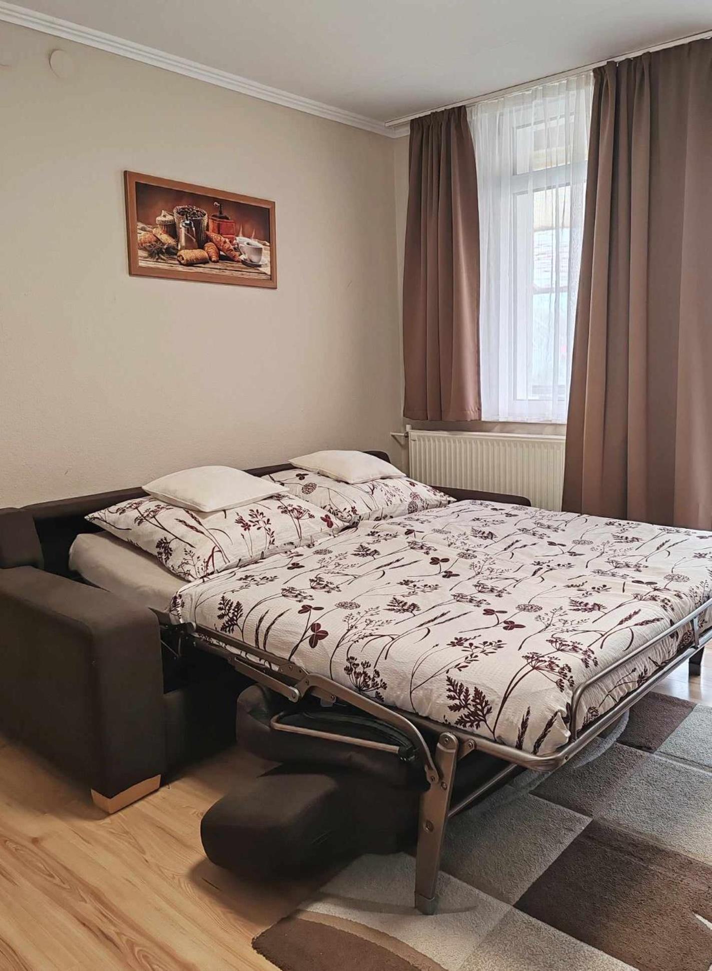 To Apartman Gunarasfuerdo Dombóvár المظهر الخارجي الصورة