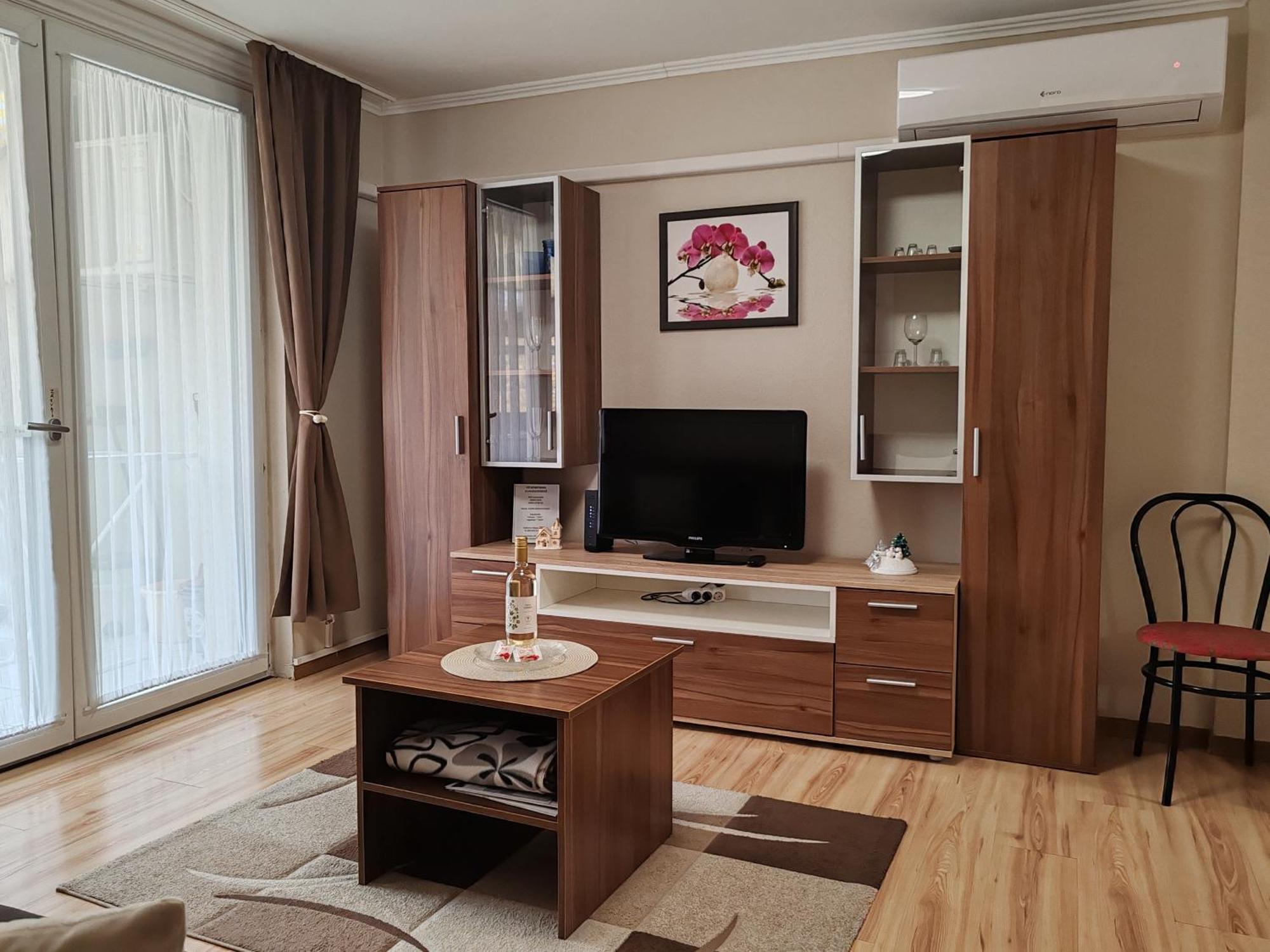 To Apartman Gunarasfuerdo Dombóvár المظهر الخارجي الصورة