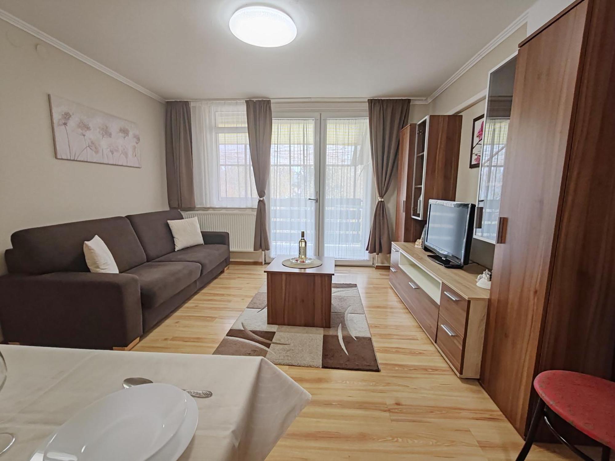 To Apartman Gunarasfuerdo Dombóvár المظهر الخارجي الصورة