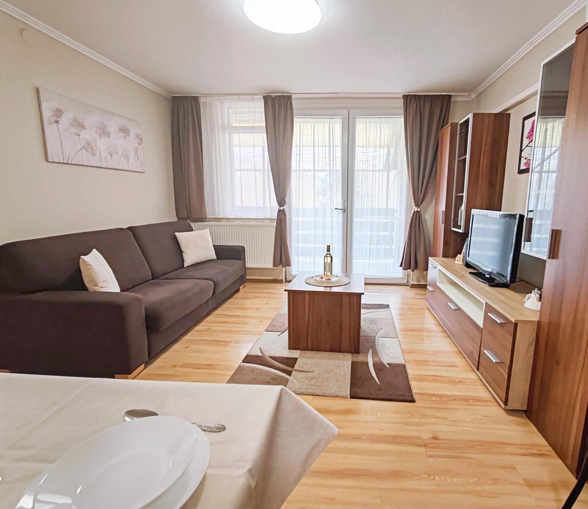 To Apartman Gunarasfuerdo Dombóvár الغرفة الصورة